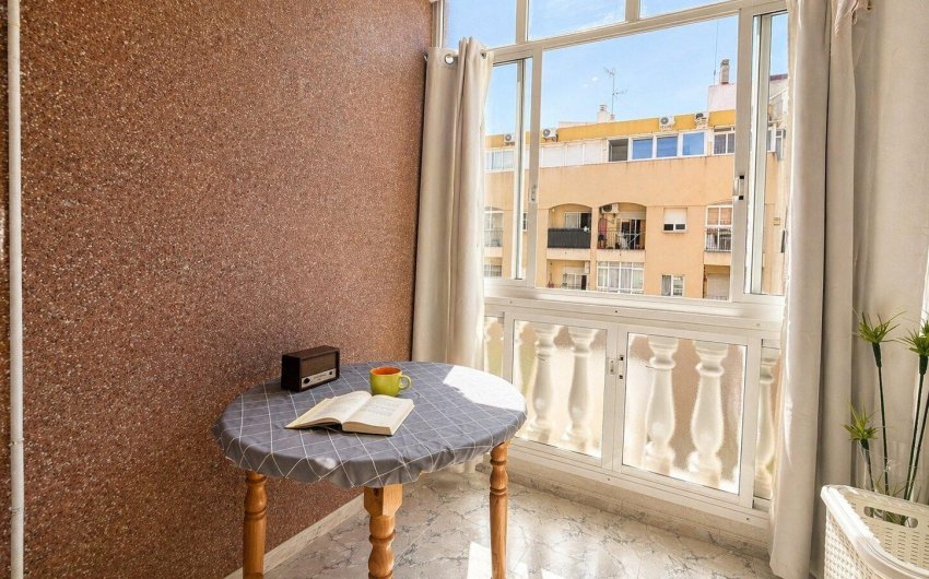 Resale - Apartment -
Torrevieja - Habaneras