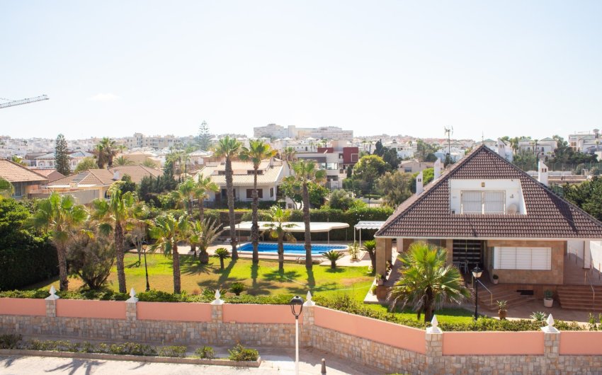 Resale - Apartment -
Torrevieja - La Mata