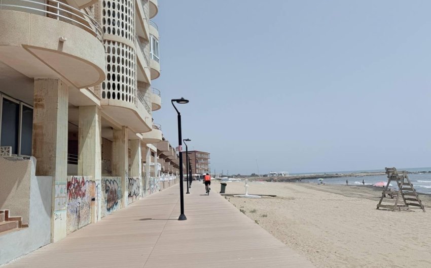 Resale - Apartment -
Torrevieja - La Mata