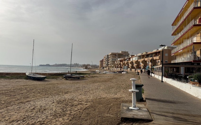 Resale - Apartment -
Torrevieja - La Mata