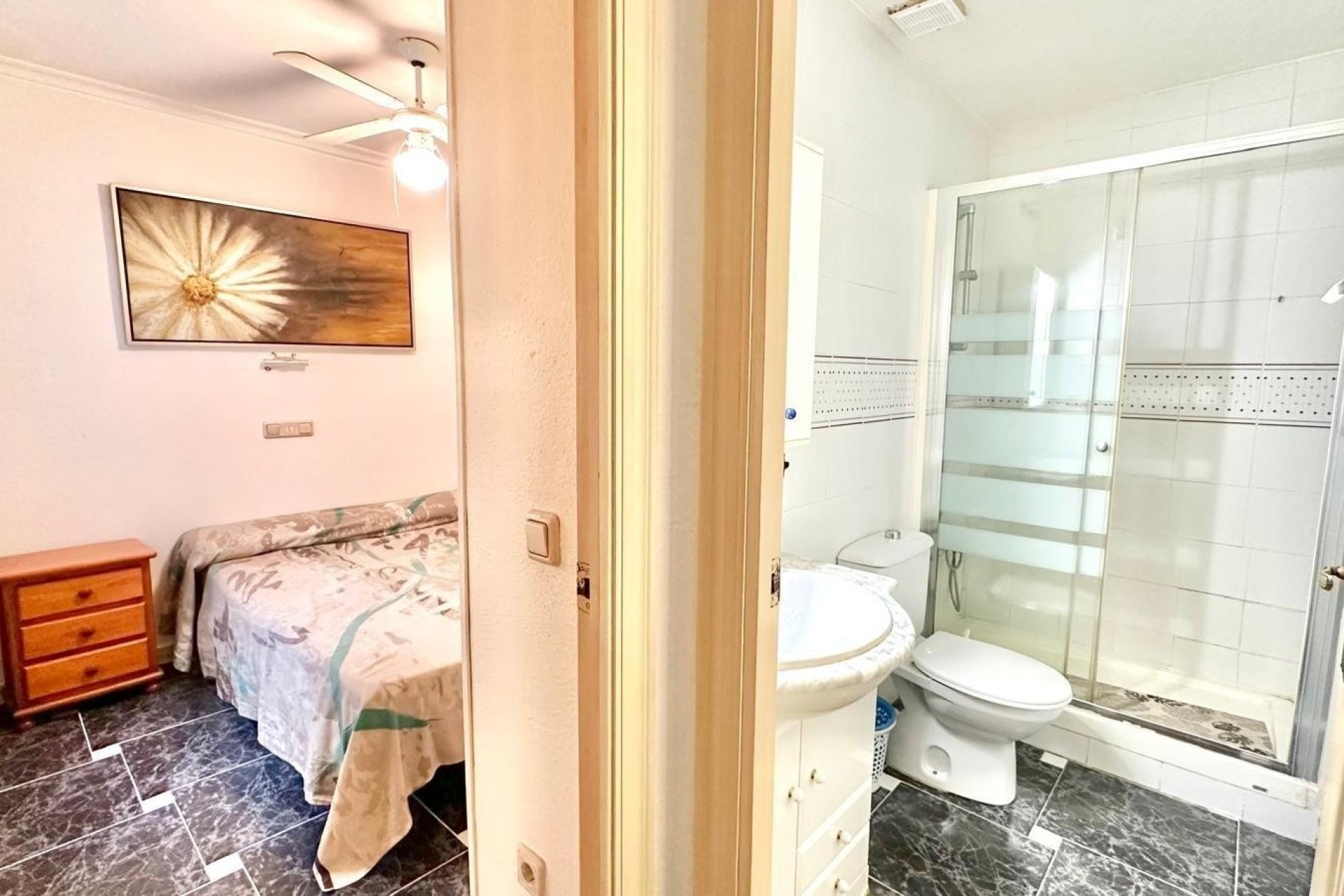 Resale - Apartment -
Torrevieja - La Mata