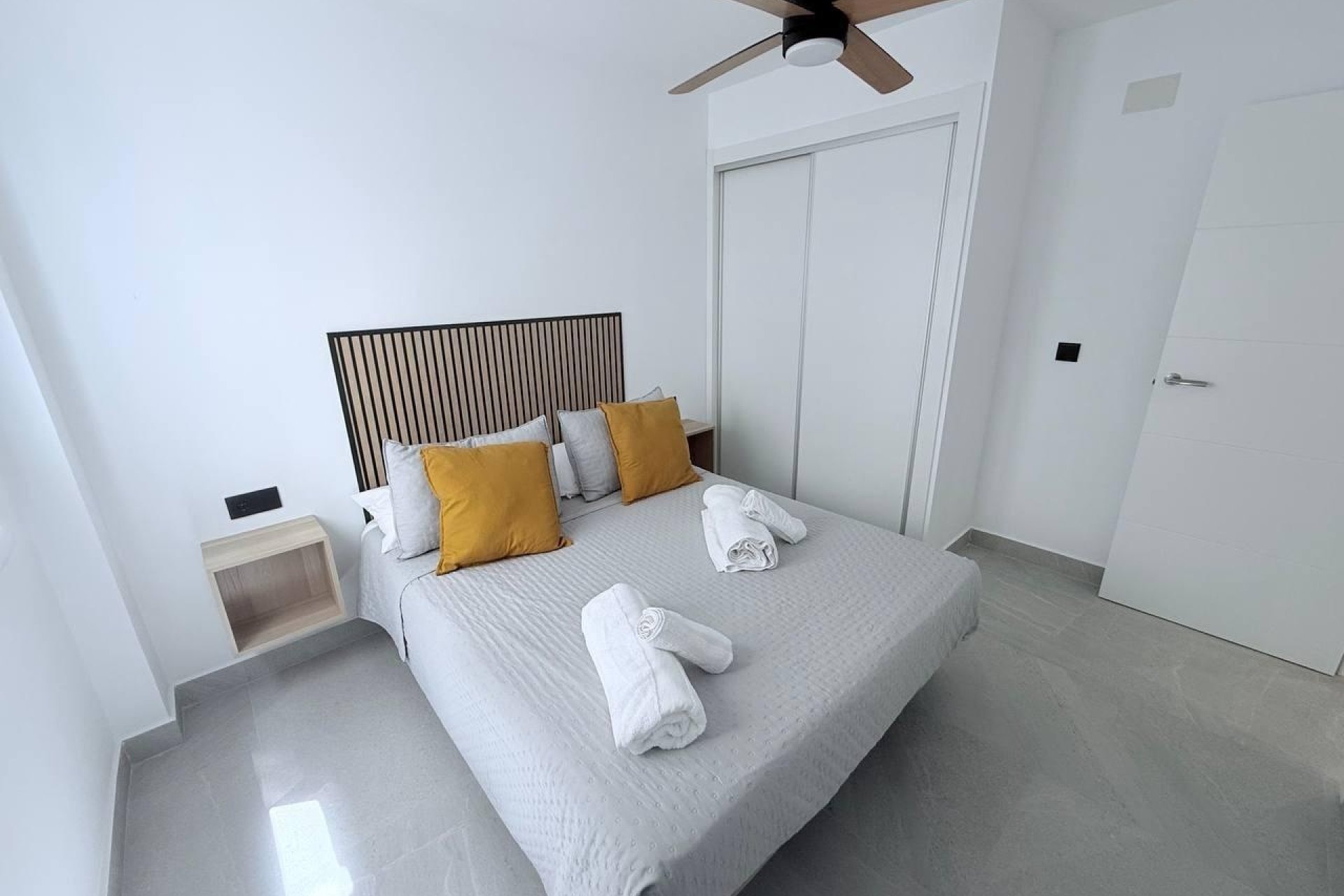 Resale - Apartment -
Torrevieja - La Mata