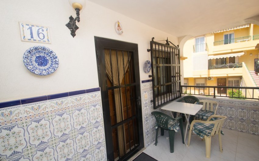 Resale - Apartment -
Torrevieja - La veleta