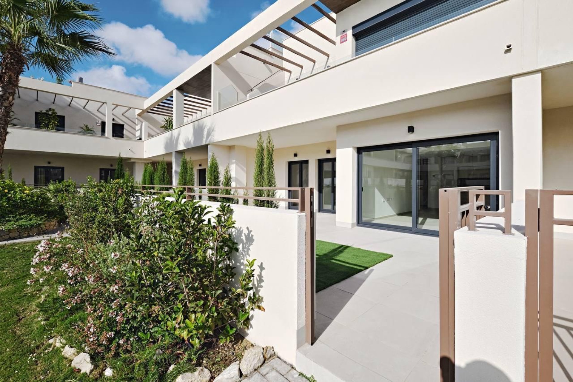 Resale - Apartment -
Torrevieja - La veleta