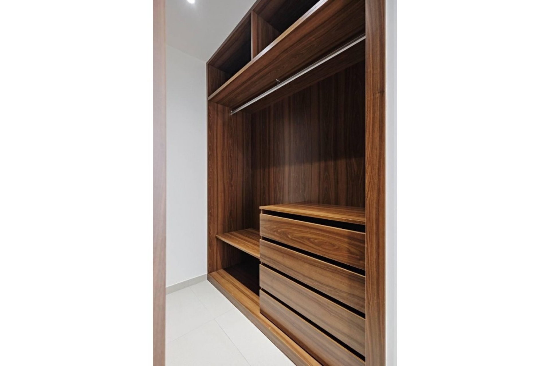 Resale - Apartment -
Torrevieja - La Veleta