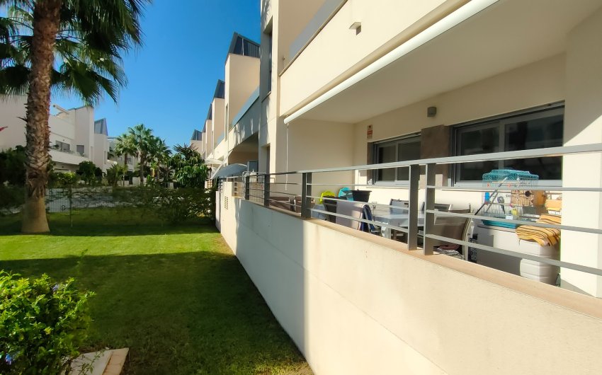 Resale - Apartment -
Torrevieja - La veleta