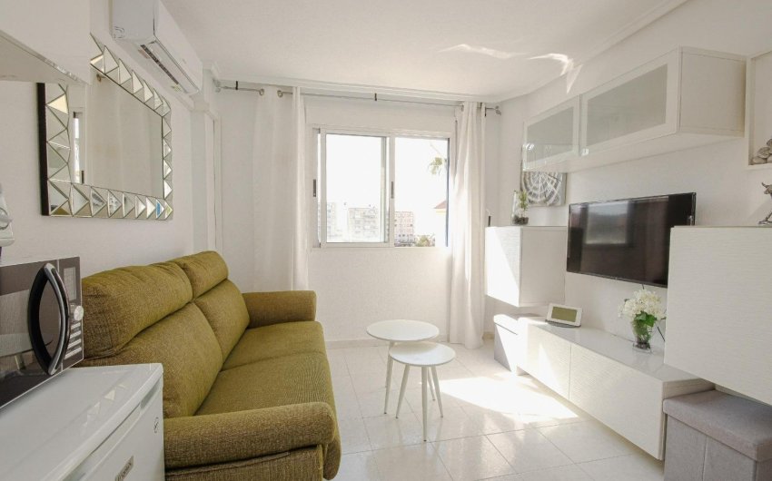 Resale - Apartment -
Torrevieja - Nueva Torrevieja