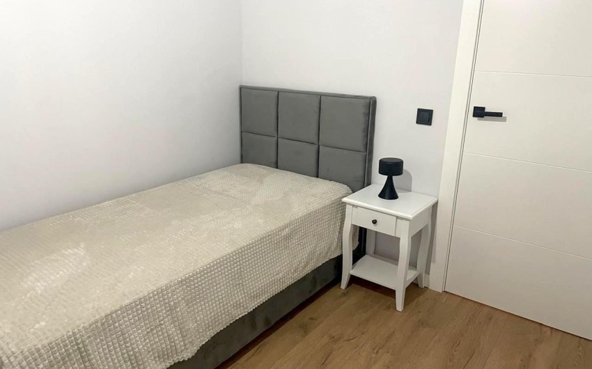 Resale - Apartment -
Torrevieja - Paseo Maritimo