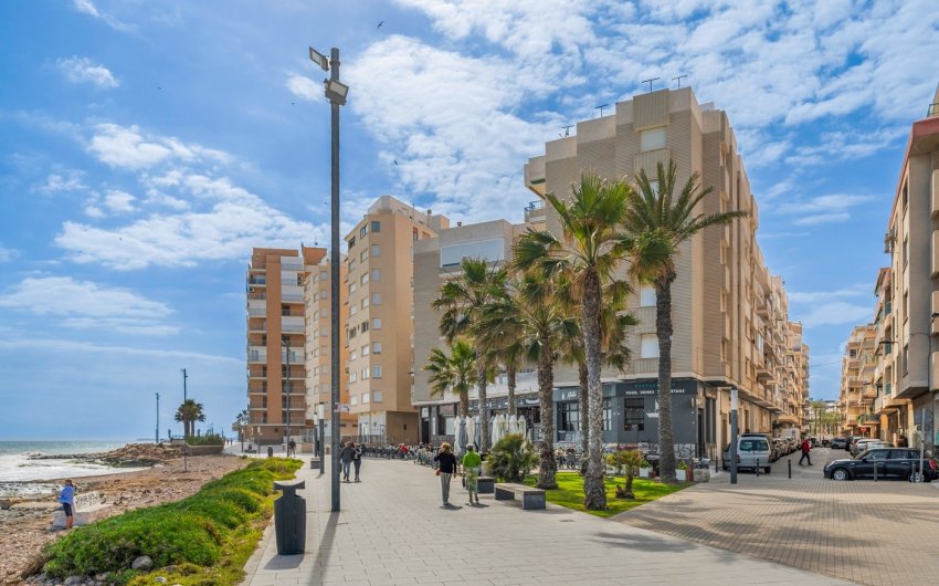 Resale - Apartment -
Torrevieja - Playa de El Cura