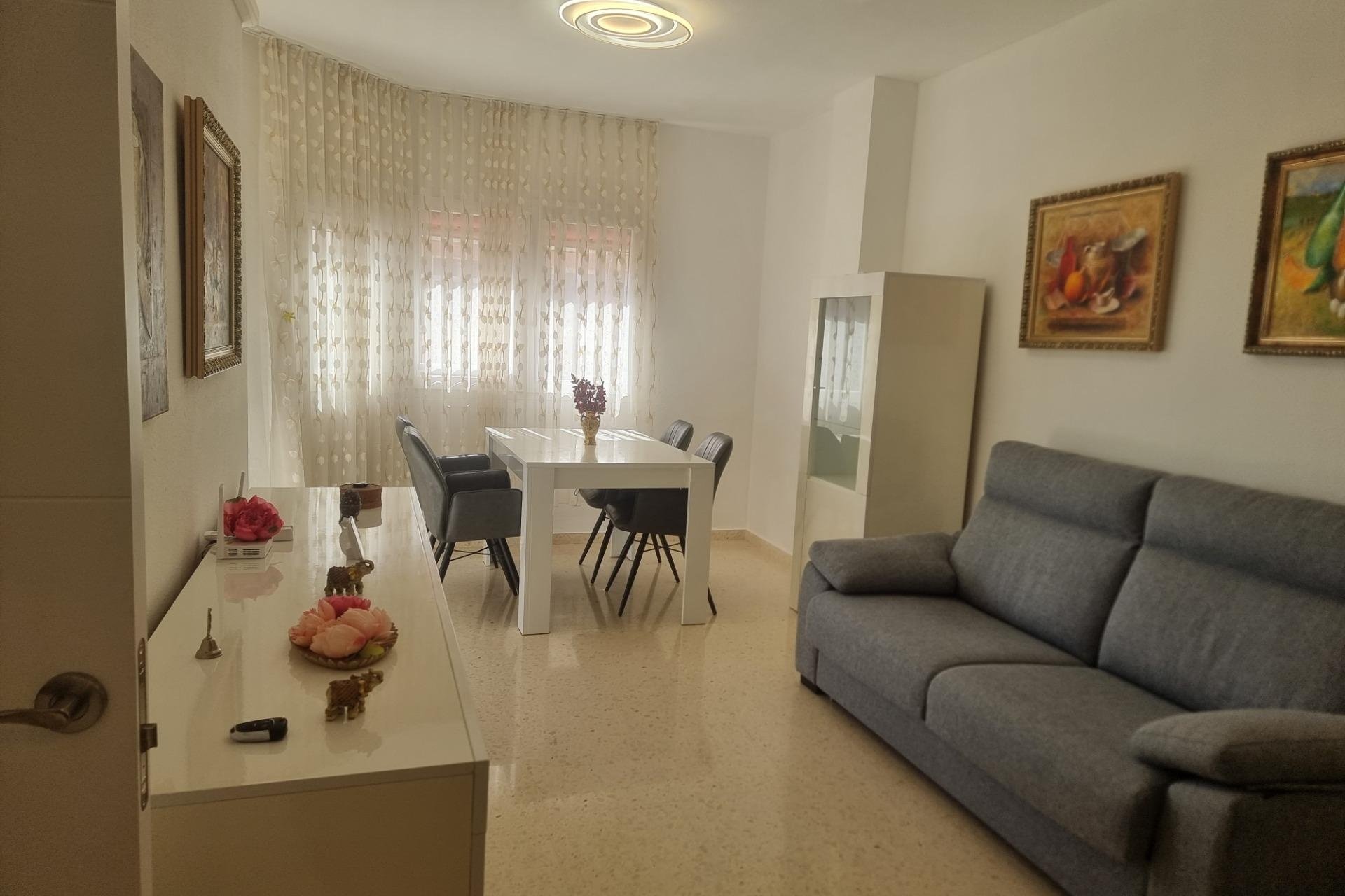 Resale - Apartment -
Torrevieja - Playa de los Locos