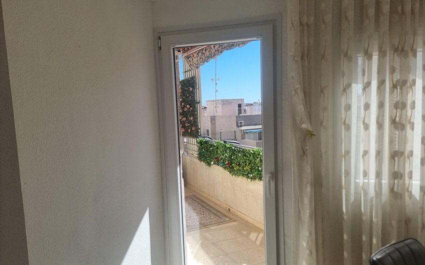 Resale - Apartment -
Torrevieja - Playa de los Locos