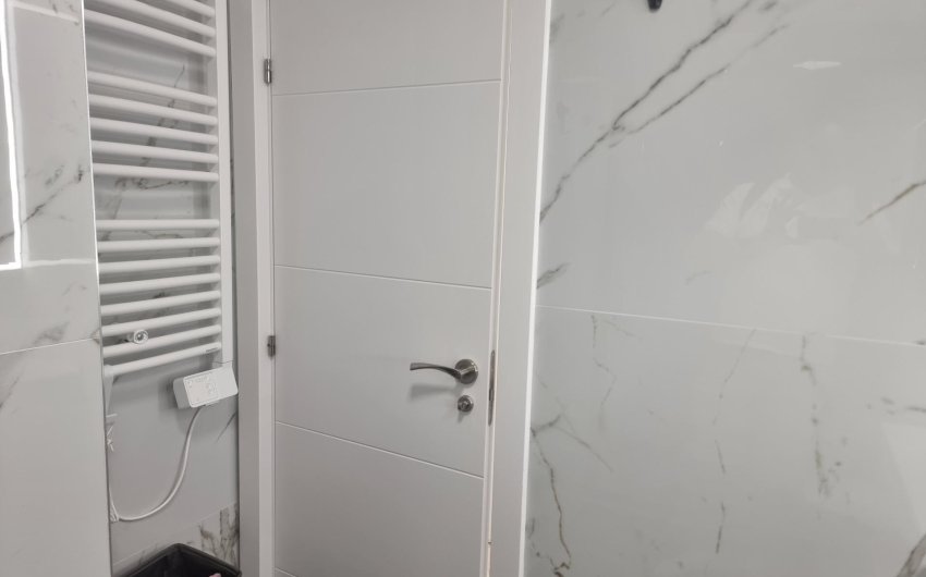 Resale - Apartment -
Torrevieja - Playa de los Locos
