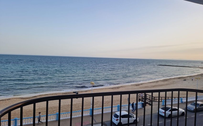 Resale - Apartment -
Torrevieja - Playa de los Locos
