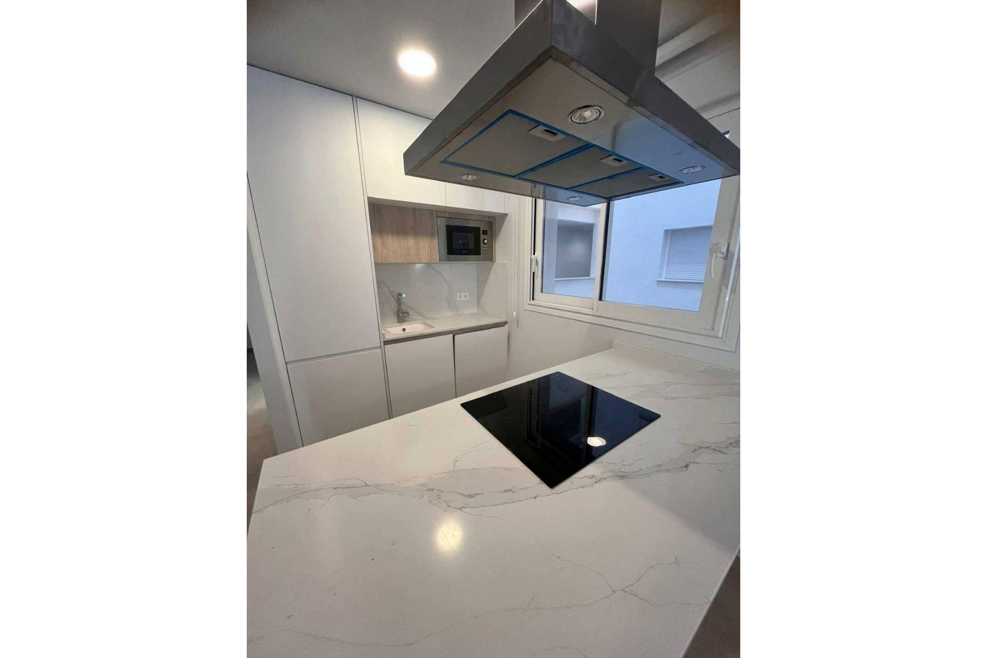 Resale - Apartment -
Torrevieja - Playa de los Locos