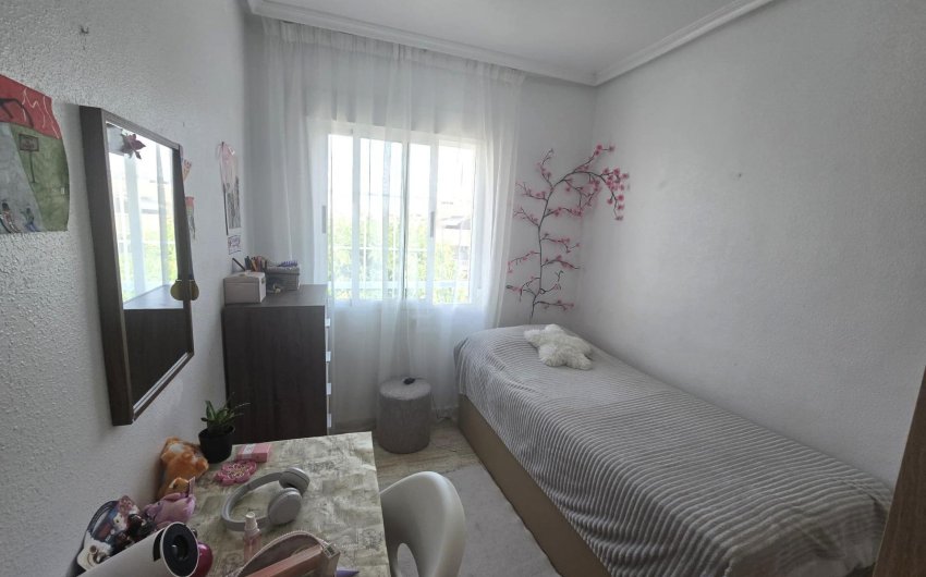 Resale - Apartment -
Torrevieja - Playa de los Locos