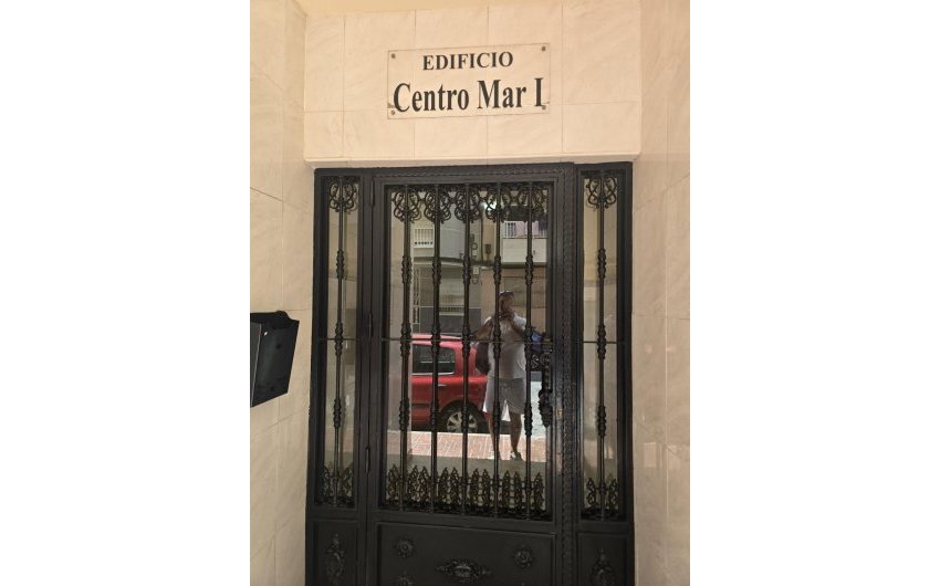 Resale - Apartment -
Torrevieja - Playa de los Locos