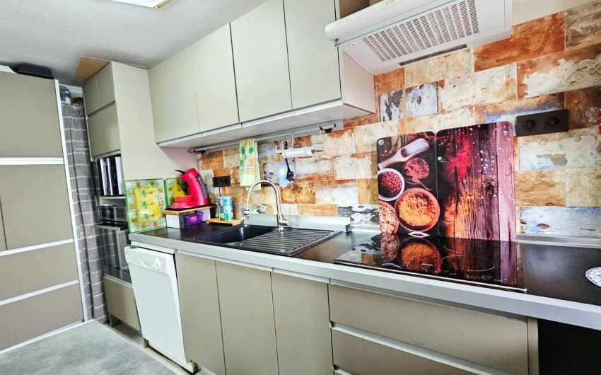 Resale - Apartment -
Torrevieja - Playa De Los Naufragos