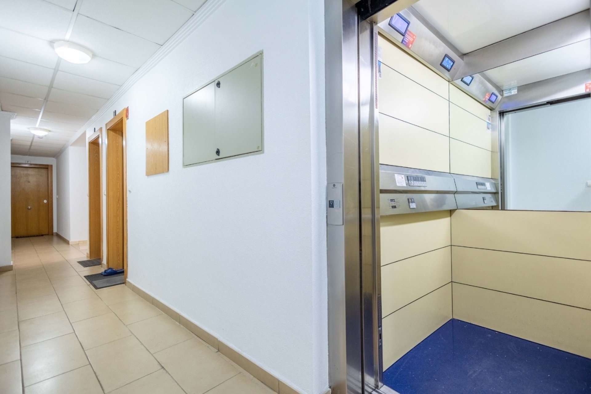 Resale - Apartment -
Torrevieja - Playa del Cura