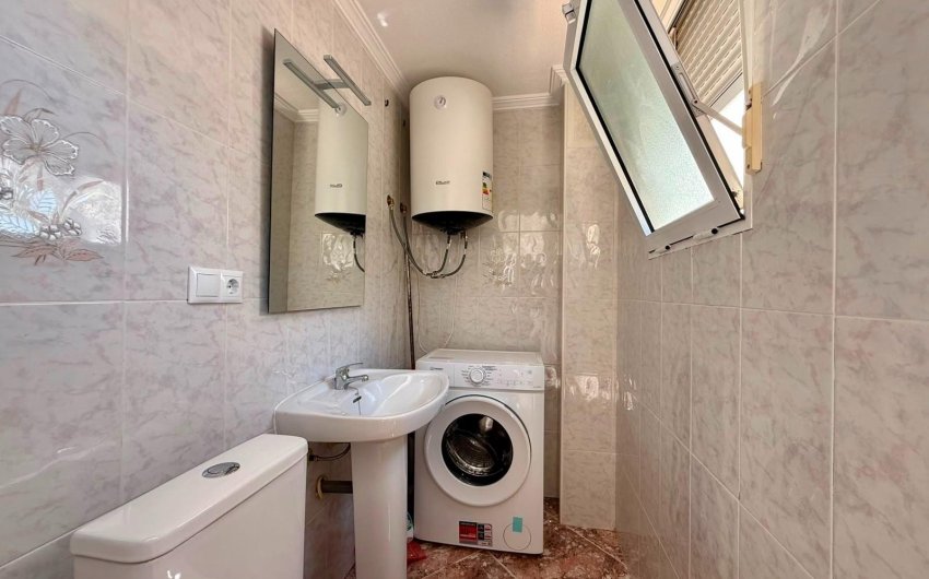 Resale - Apartment -
Torrevieja - Playa del Cura