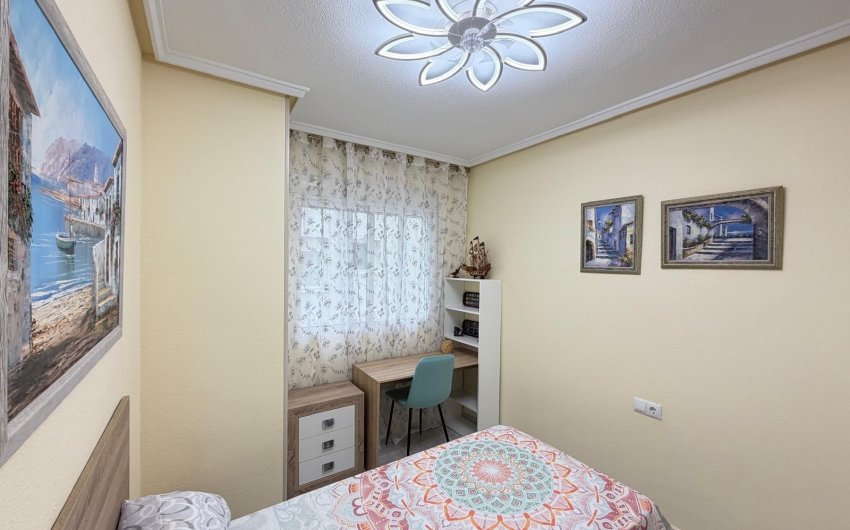 Resale - Apartment -
Torrevieja - Playa del Cura