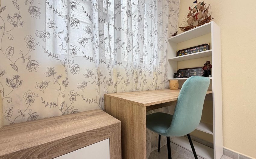 Resale - Apartment -
Torrevieja - Playa del Cura