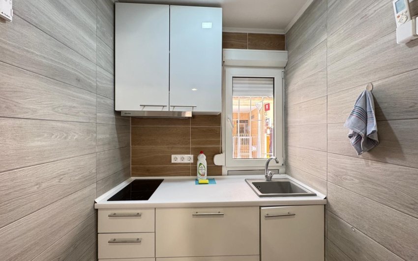 Resale - Apartment -
Torrevieja - Playa del Cura