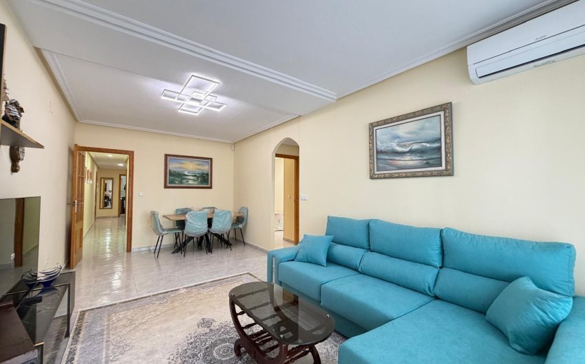 Resale - Apartment -
Torrevieja - Playa del Cura