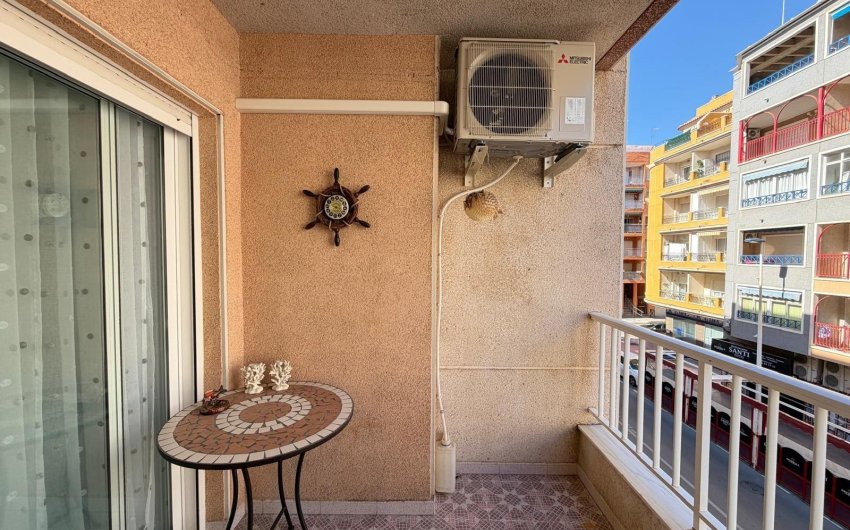 Resale - Apartment -
Torrevieja - Playa del Cura