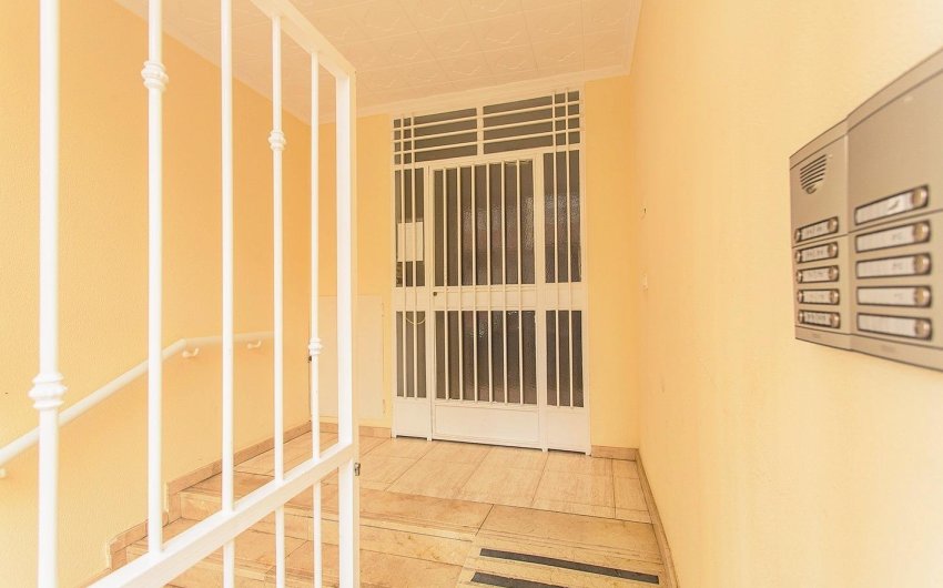 Resale - Apartment -
Torrevieja - Playa del Cura