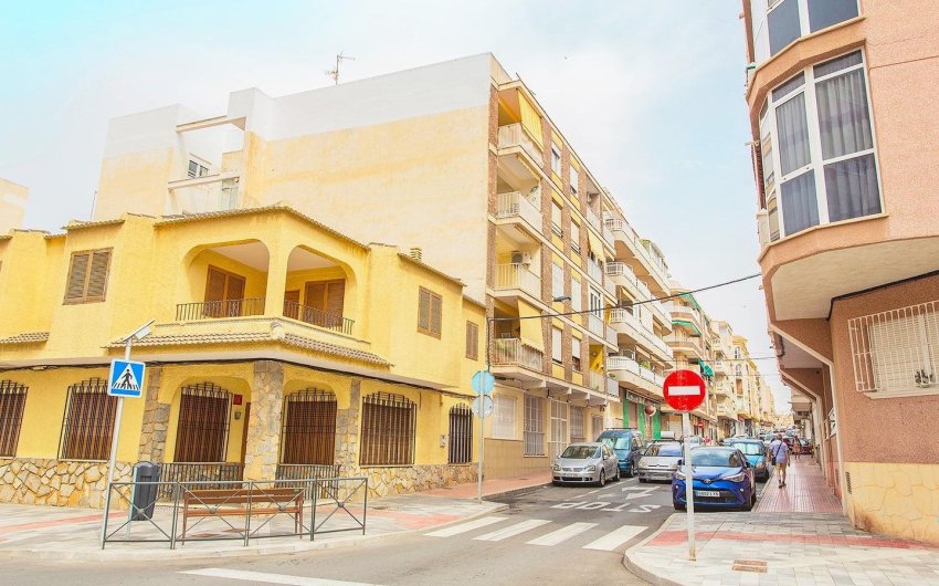 Resale - Apartment -
Torrevieja - Playa del Cura