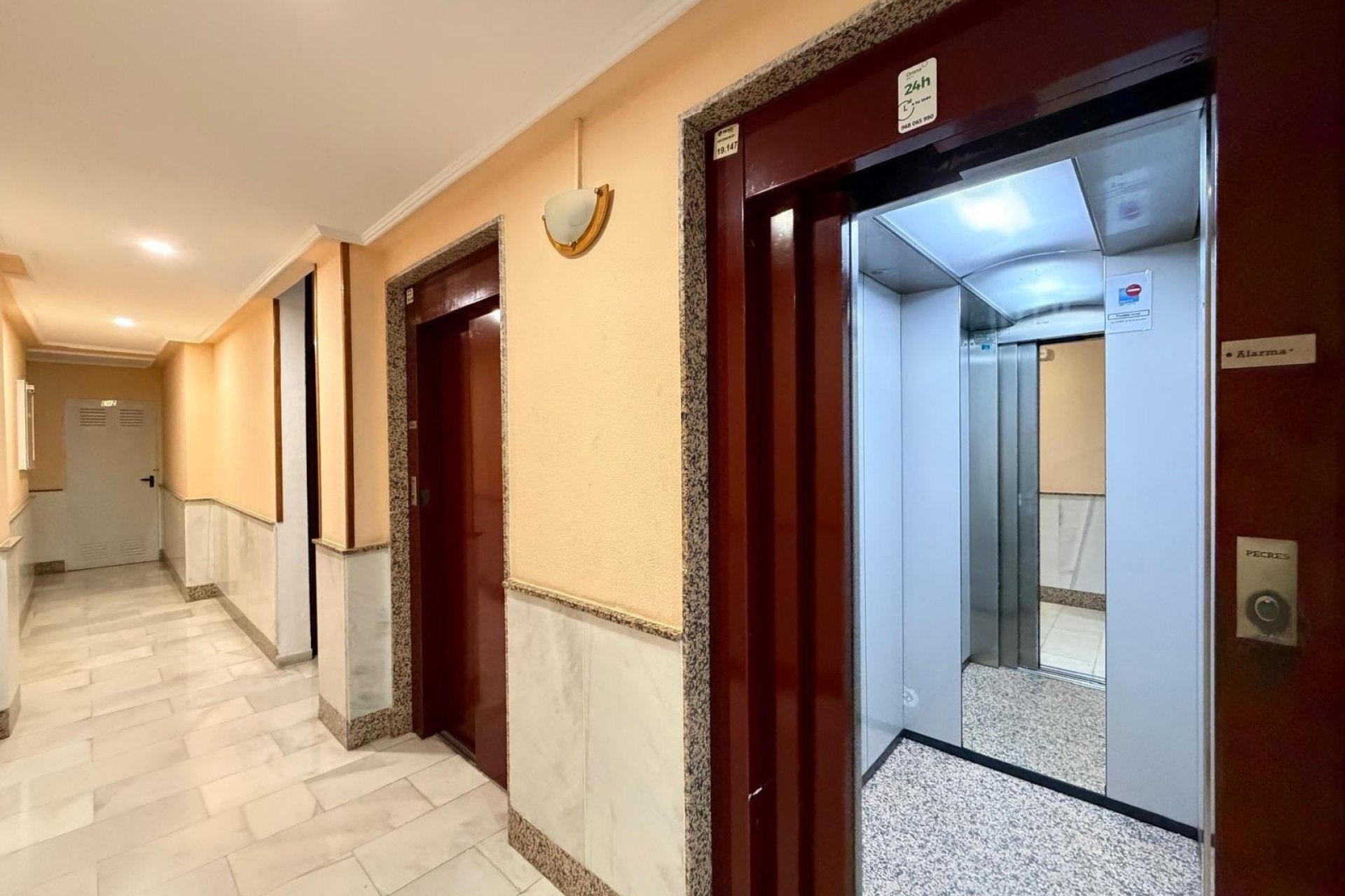 Resale - Apartment -
Torrevieja - Playa del Cura