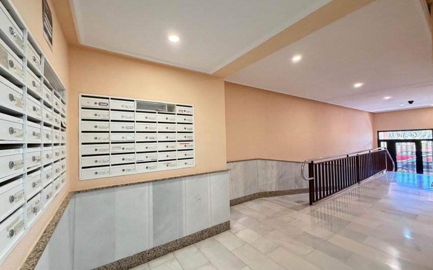 Resale - Apartment -
Torrevieja - Playa del Cura