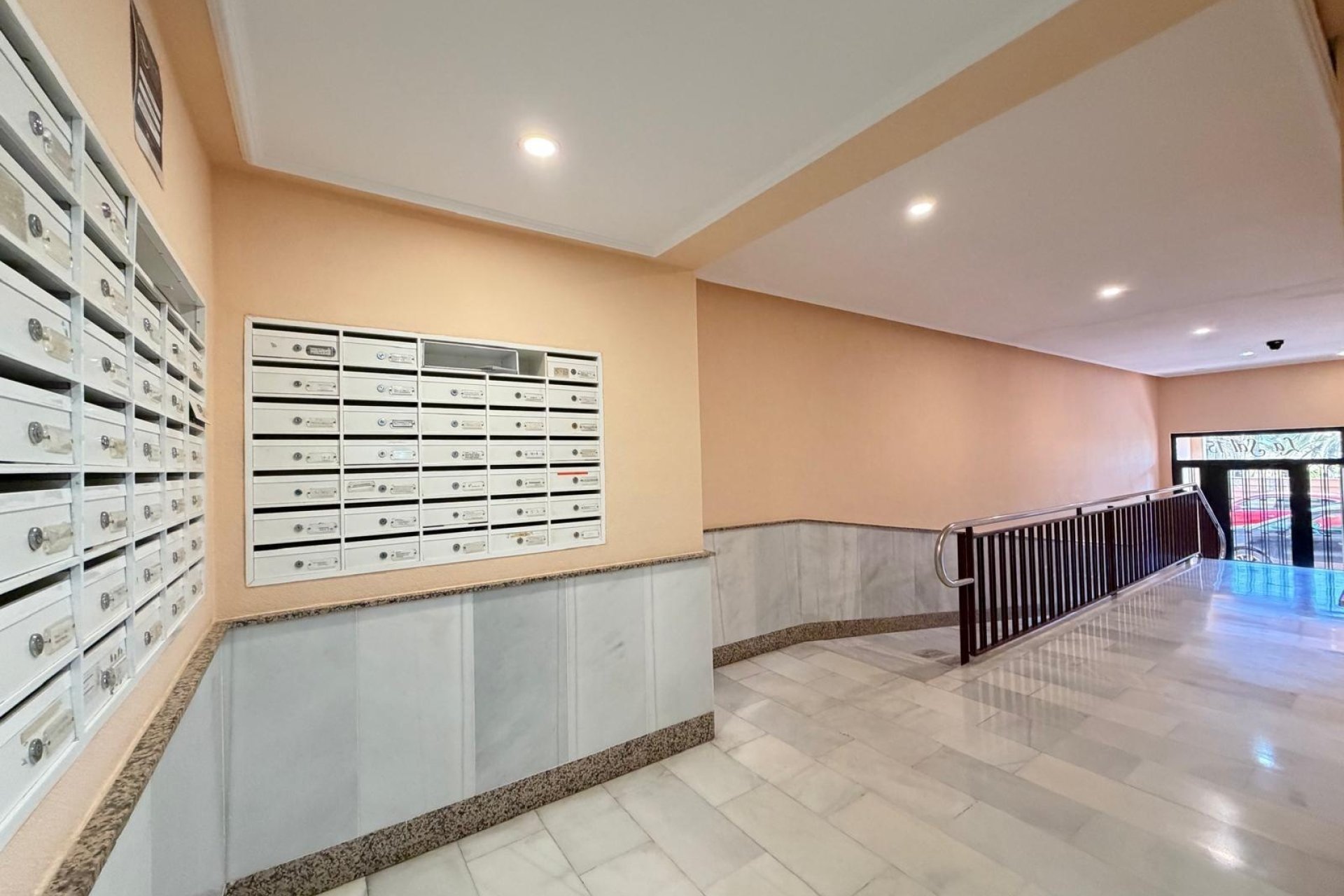 Resale - Apartment -
Torrevieja - Playa del Cura