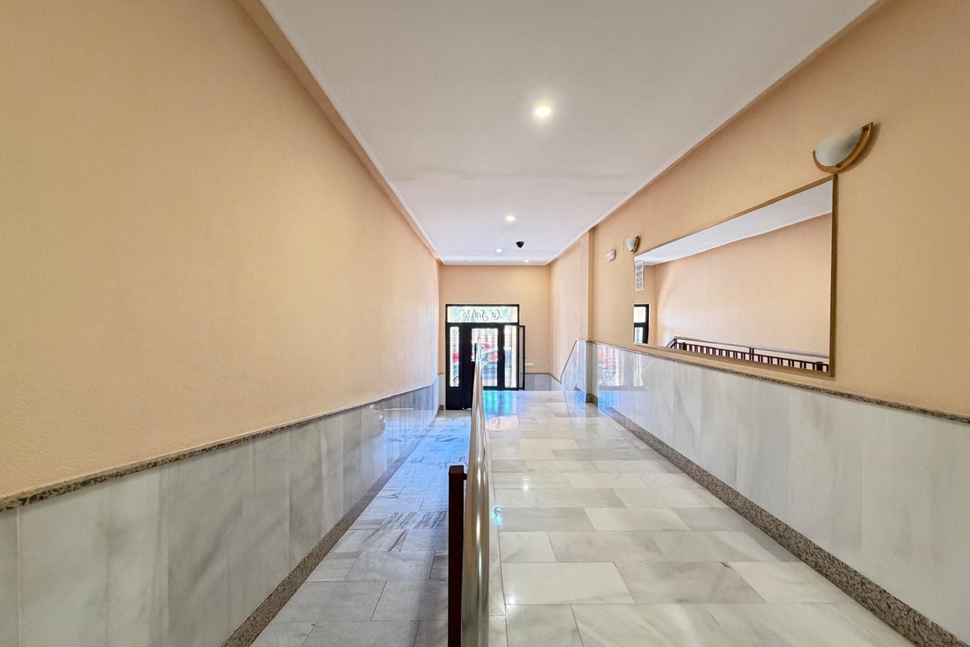 Resale - Apartment -
Torrevieja - Playa del Cura