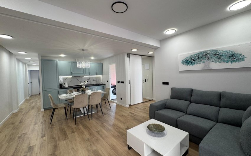 Resale - Apartment -
Torrevieja - Playa del Cura