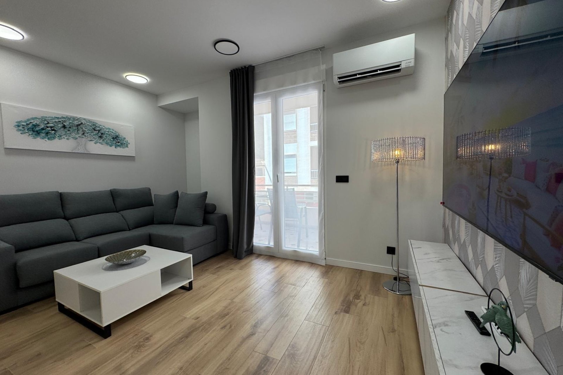 Resale - Apartment -
Torrevieja - Playa del Cura
