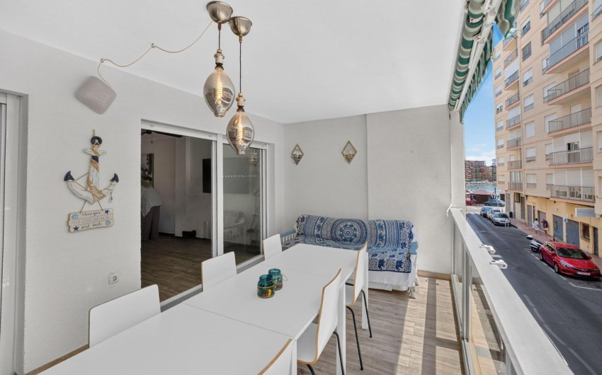 Resale - Apartment -
Torrevieja - Playa del Cura
