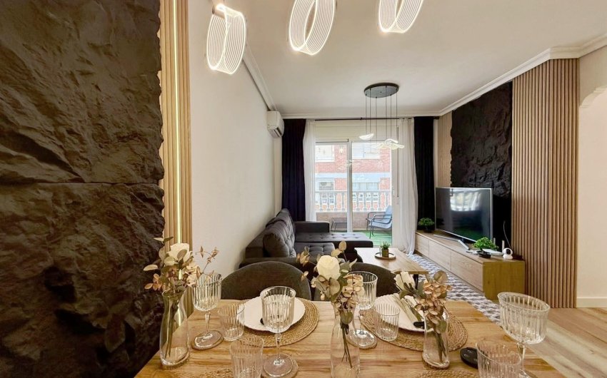 Resale - Apartment -
Torrevieja - Playa del Cura
