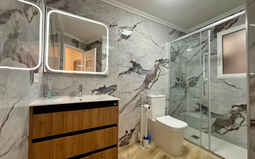 Resale - Apartment -
Torrevieja - Playa del Cura