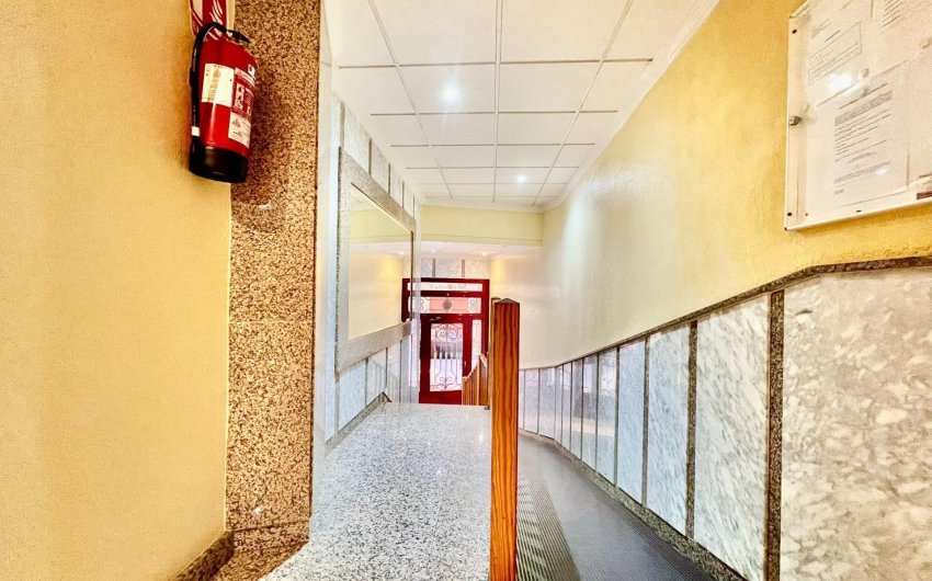 Resale - Apartment -
Torrevieja - Playa del Cura