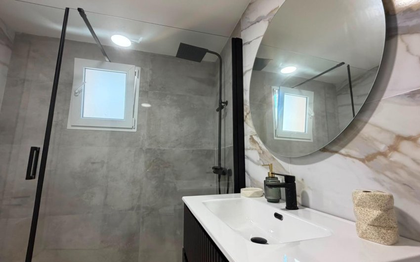 Resale - Apartment -
Torrevieja - Playa del Cura