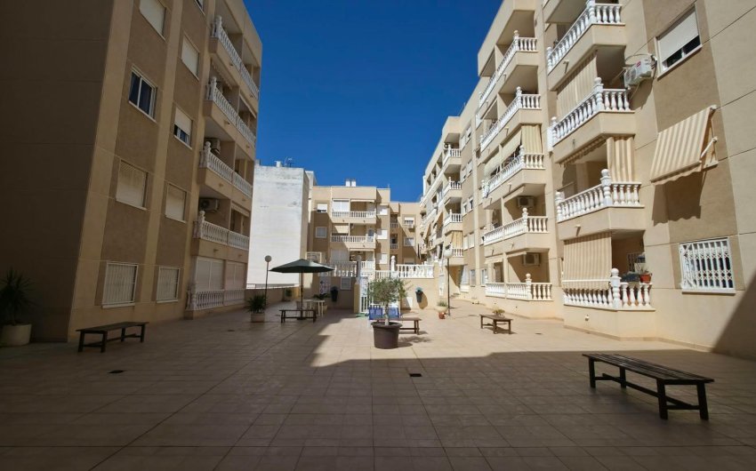 Resale - Apartment -
Torrevieja - Playa del Cura