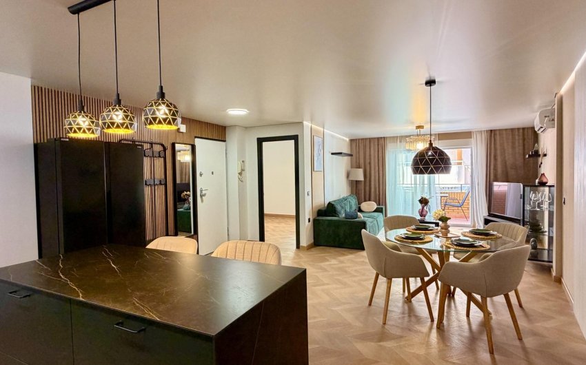 Resale - Apartment -
Torrevieja - Playa del Cura