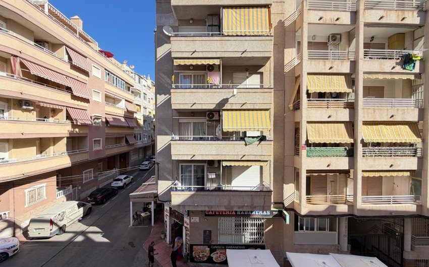 Resale - Apartment -
Torrevieja - Playa del Cura