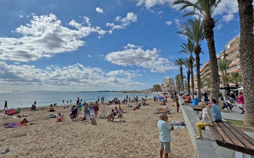 Resale - Apartment -
Torrevieja - Playa del Cura