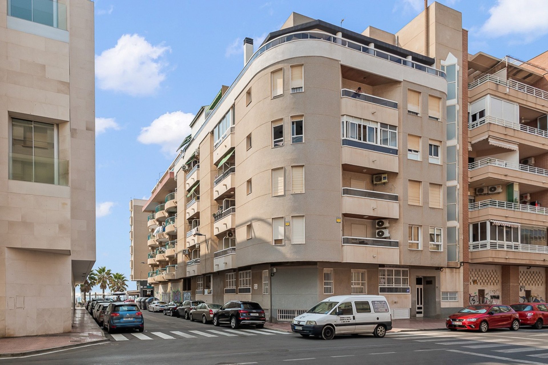 Resale - Apartment -
Torrevieja - Playa del Cura