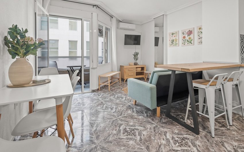 Resale - Apartment -
Torrevieja - Playa del Cura