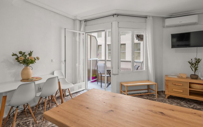 Resale - Apartment -
Torrevieja - Playa del Cura