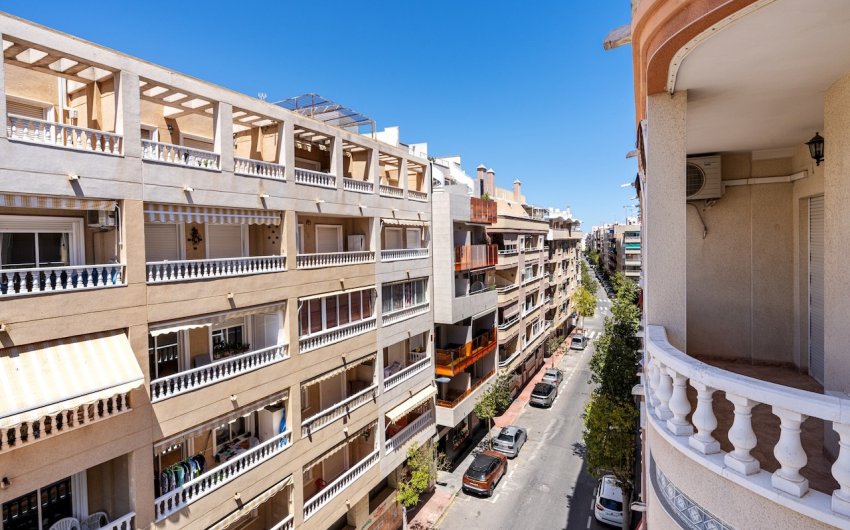 Resale - Apartment -
Torrevieja - Playa del Cura