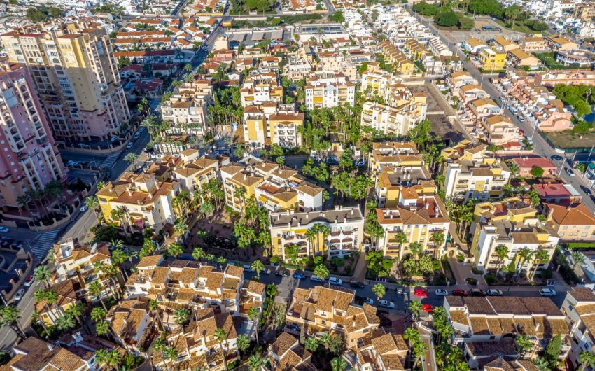 Resale - Apartment -
Torrevieja - Playa del Cura